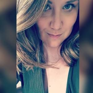 Meet your Posher, Courtney